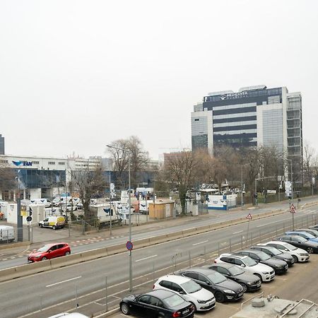 Breeze - Modern Escape In Pipera Apartment Bucharest Luaran gambar