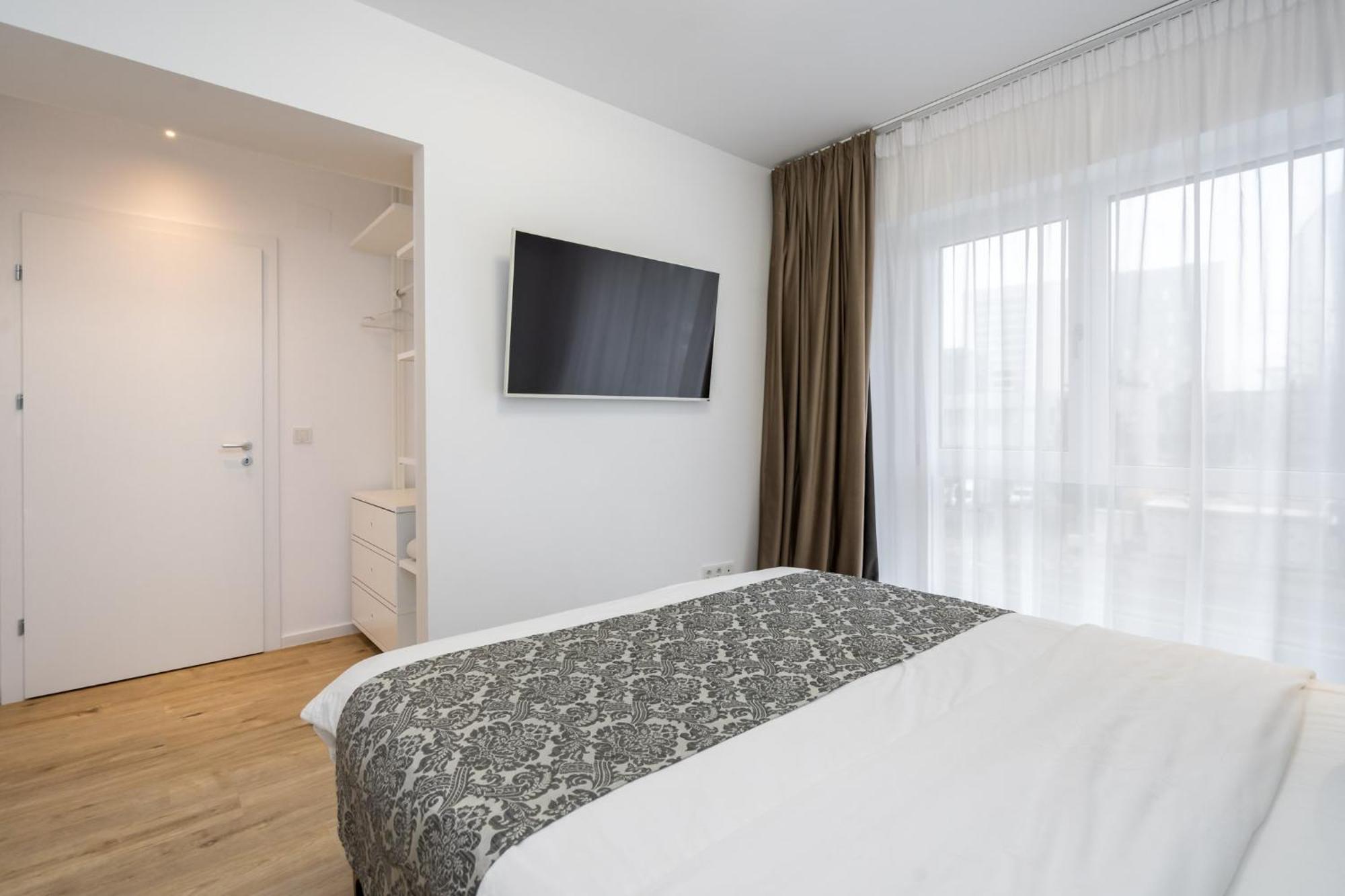 Breeze - Modern Escape In Pipera Apartment Bucharest Luaran gambar