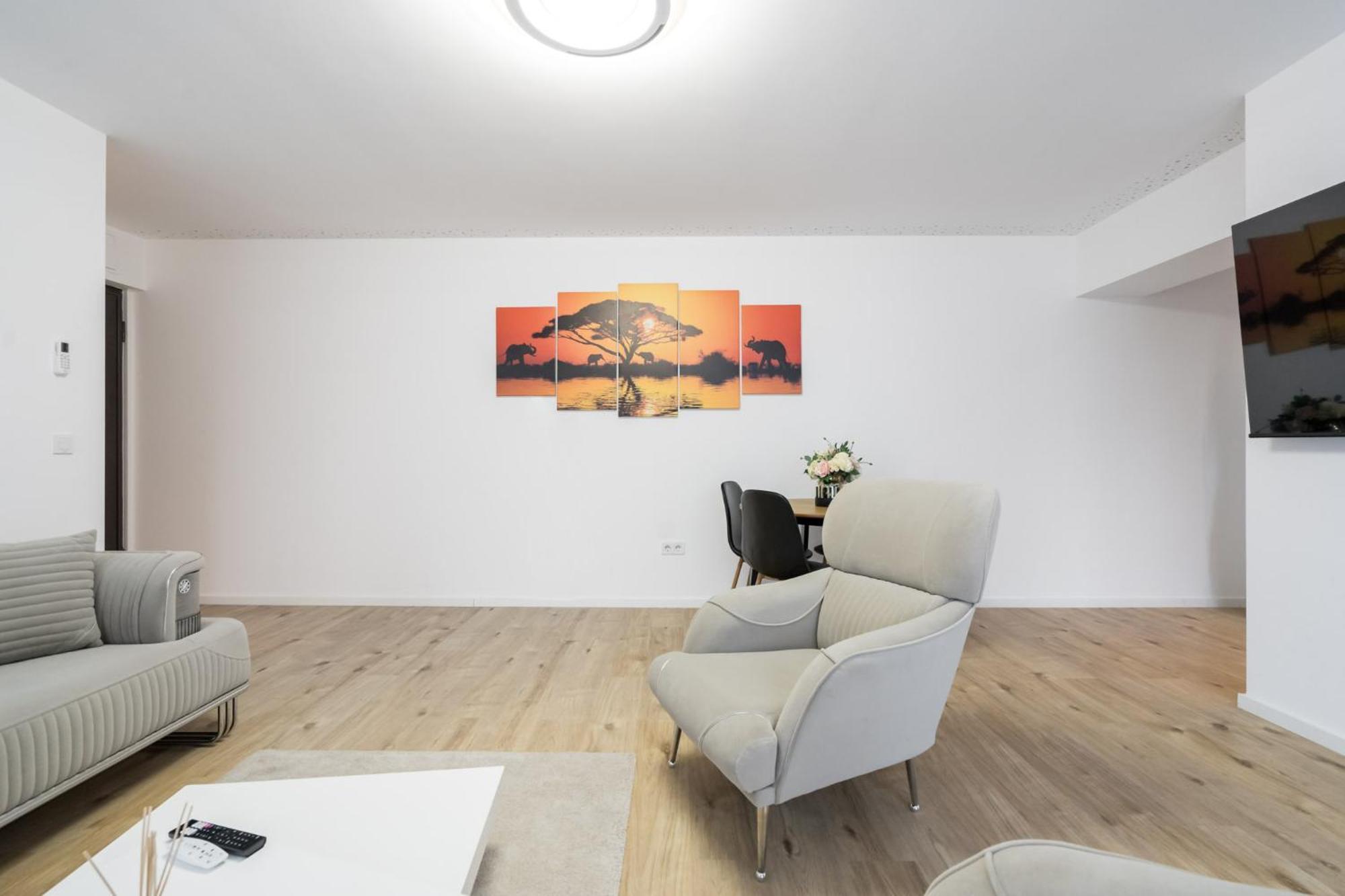 Breeze - Modern Escape In Pipera Apartment Bucharest Luaran gambar