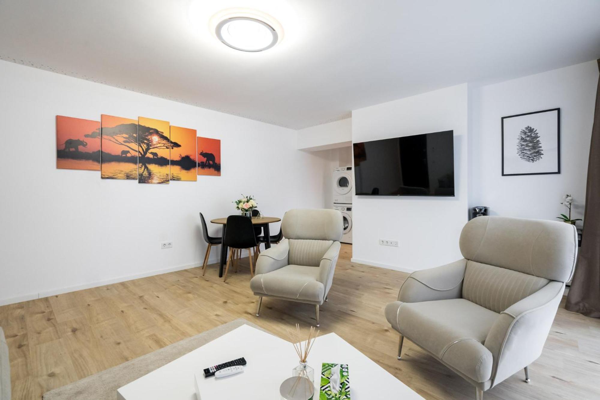 Breeze - Modern Escape In Pipera Apartment Bucharest Luaran gambar