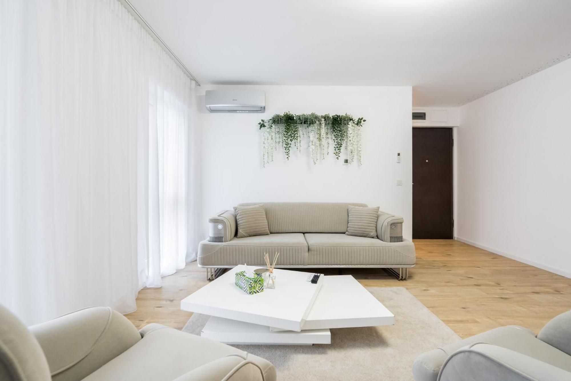 Breeze - Modern Escape In Pipera Apartment Bucharest Luaran gambar